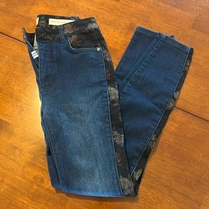 Pilcro and the letterpress by Anthropologie High rise skinny jeans.